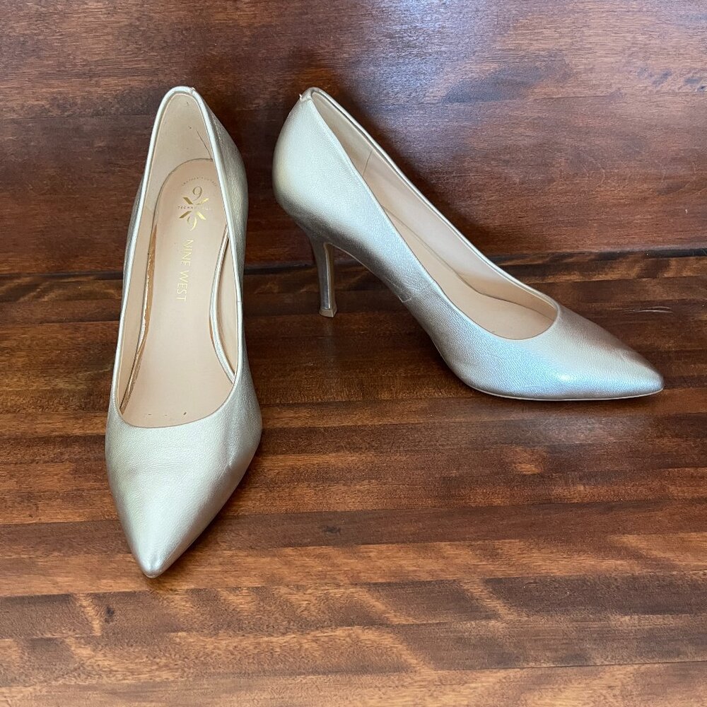 Nine West Women's Gold Heels Leather Pumps Evening shoes Party Chic Size 8M